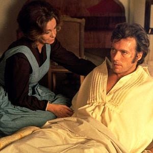 Fotoğraf Kadın Affetmez