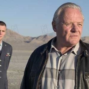 Fotoğraf Patrick John Flueger