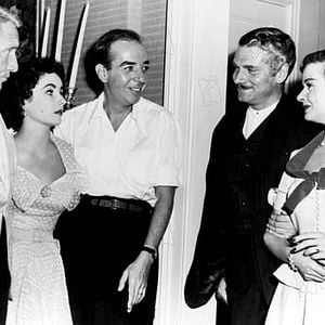 Fotoğraf Joan Bennett