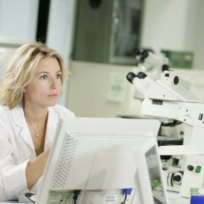 Fotoğraf Commissaire Moulin