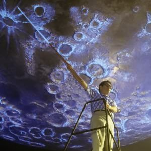 Fotoğraf From the Earth to the Moon