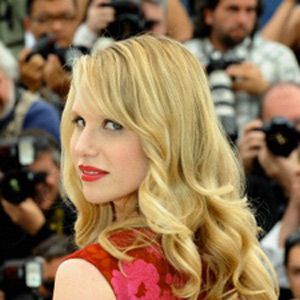 Fotoğraf Lucy Punch