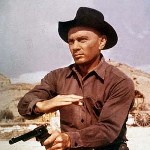 Fotoğraf Yul Brynner