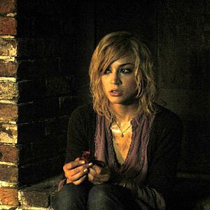 Fotoğraf Stay Alive