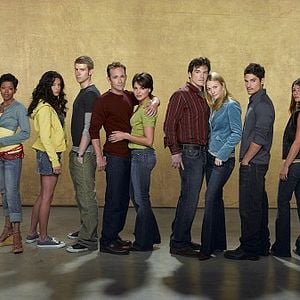 Fotoğraf D.J. Cotrona