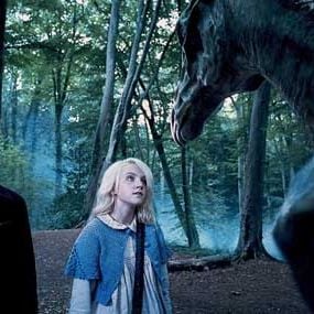 Fotoğraf Harry Potter ve Zümrüdüanka Yoldaşlığı