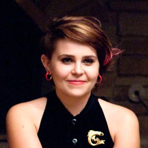 Fotoğraf Mae Whitman