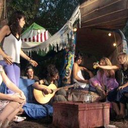 Fotoğraf Enterrement de vie de jeune fille