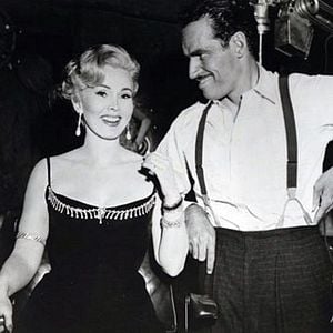 Fotoğraf Bitmeyen Balayı