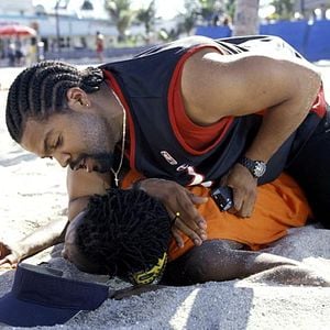 Fotoğraf Her Şey Parayla Güzel