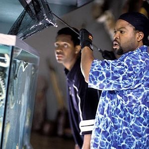 Fotoğraf Her Şey Parayla Güzel