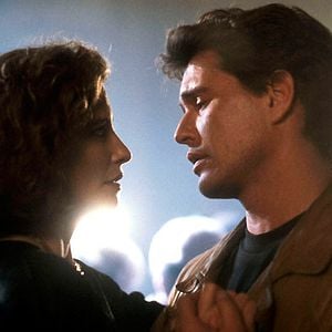 Fotoğraf Biri Beni Gözetliyor