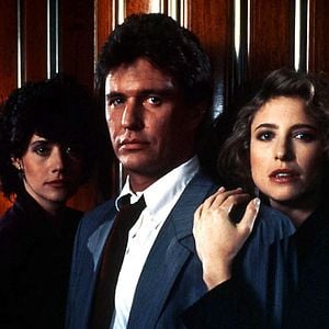 Fotoğraf Biri Beni Gözetliyor