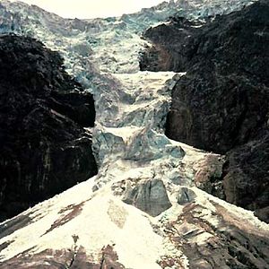 Fotoğraf Uygunsuz Gerçek