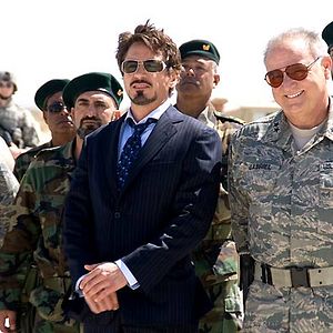 Fotoğraf Bill Smitrovich