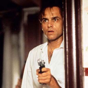 Fotoğraf Tuhaf İlişkiler