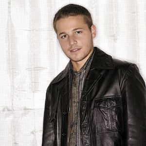 Fotoğraf Shawn Pyfrom