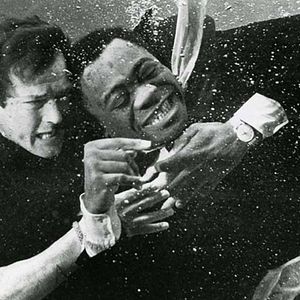 Fotoğraf Live and Let Die