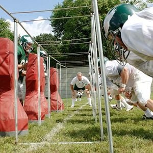 Fotoğraf Invincible