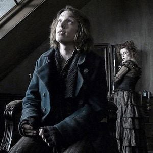 Fotoğraf Sweeney Todd: Fleet Sokağının Şeytan Berberi