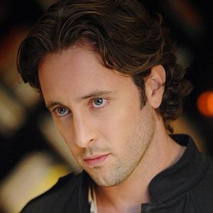 Fotoğraf Alex O'Loughlin