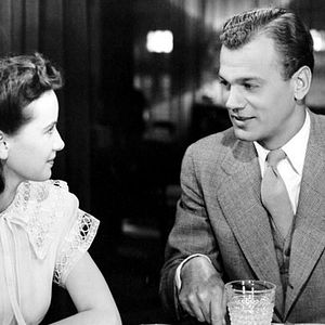 Fotoğraf Şüphenin Gölgesi