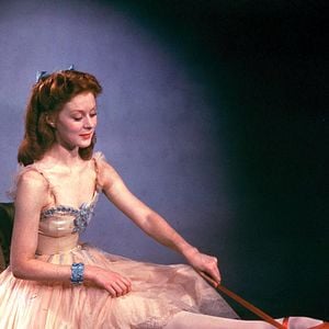 Fotoğraf Kırmızı Pabuçlar