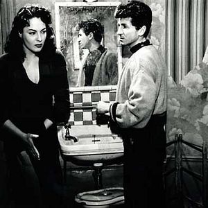 Fotoğraf André Cayatte