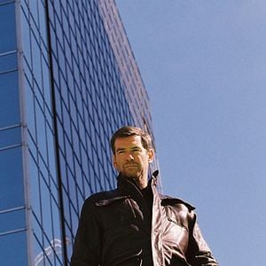 Fotoğraf Butterfly on a Wheel