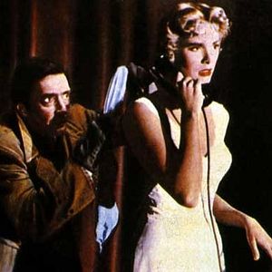 Fotoğraf Anthony Dawson