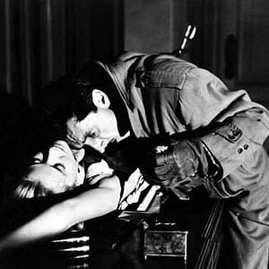 Fotoğraf Anthony Dawson