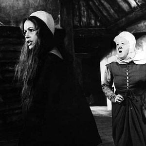 Fotoğraf Geceyarısında Çanlar