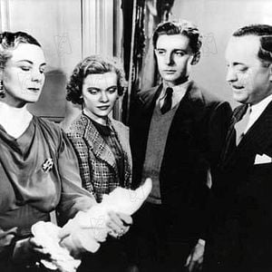 Fotoğraf Basil Radford