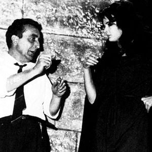 Fotoğraf Barbara Steele