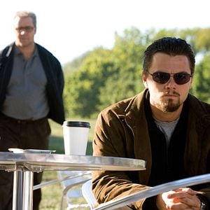 Fotoğraf Yalanlar Üstüne