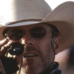 Fotoğraf Asla Yabancılarla Oynama