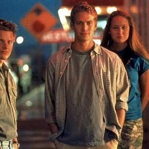 Fotoğraf Asla Yabancılarla Oynama