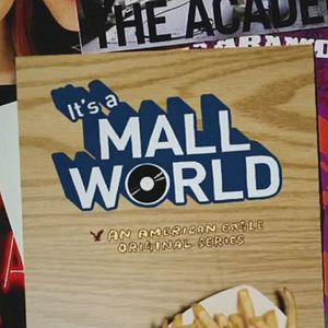 Fotoğraf It's a Mall World