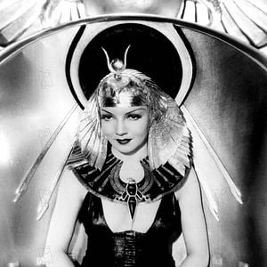 Fotoğraf Claudette Colbert