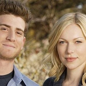 Fotoğraf October Road