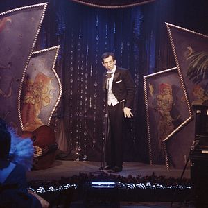 Fotoğraf Eric Elmosnino