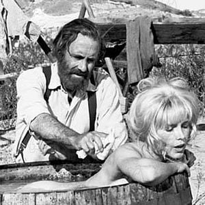Fotoğraf Stella Stevens