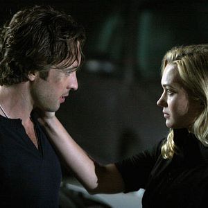 Fotoğraf Alex O'Loughlin