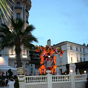 Fotoğraf Transformers: Yenilenlerin İntikamı