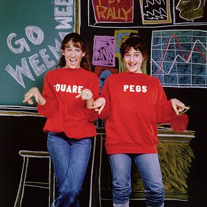 Fotoğraf Square Pegs