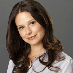 Fotoğraf Katie Lowes