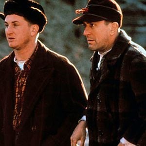 Fotoğraf Biz Melek Değiliz