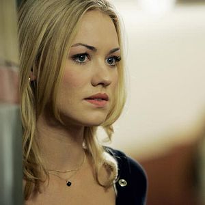 Fotoğraf Yvonne Strahovski