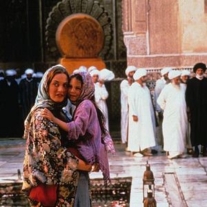 Fotoğraf Gillies MacKinnon