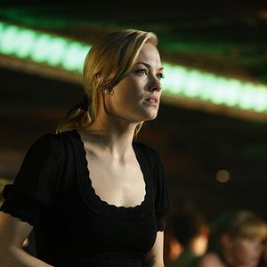 Fotoğraf Yvonne Strahovski